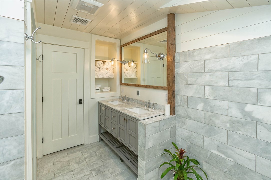 57 Merton Road Newport, RI 02840 - Photo 11 of 14