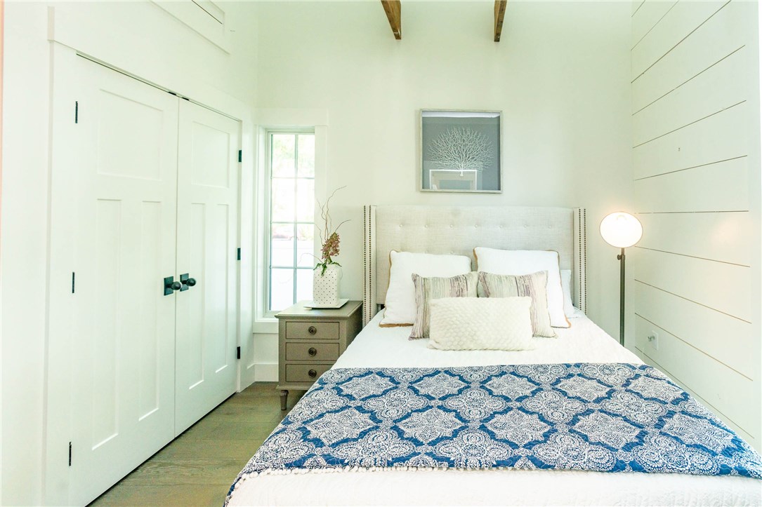 57 Merton Road Newport, RI 02840 - Photo 7 of 14