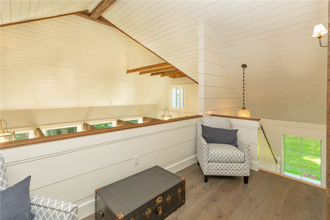 57 Merton Road Newport, RI 02840 - Photo 9 of 14