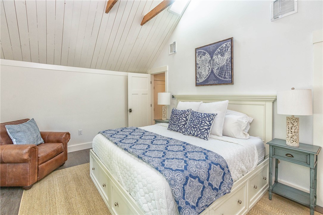 57 Merton Road Newport, RI 02840 - Photo 10 of 14