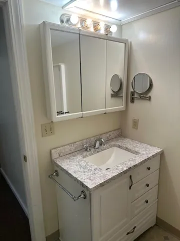 $1,650 | 31 Central Square, Unit B, Troy, NH 03465