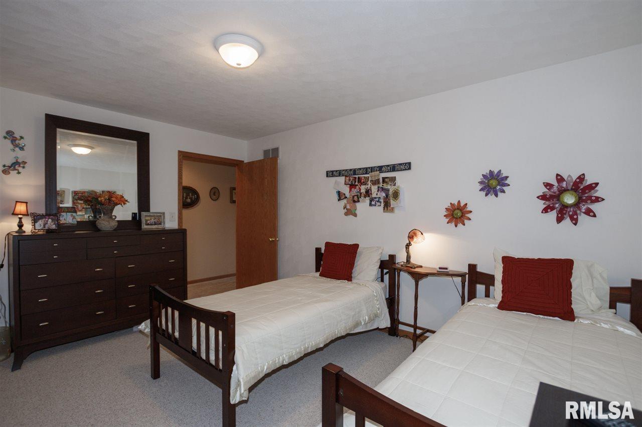 12281 Mennonite Church Road Pekin, IL 61554 - Photo 11 of 29