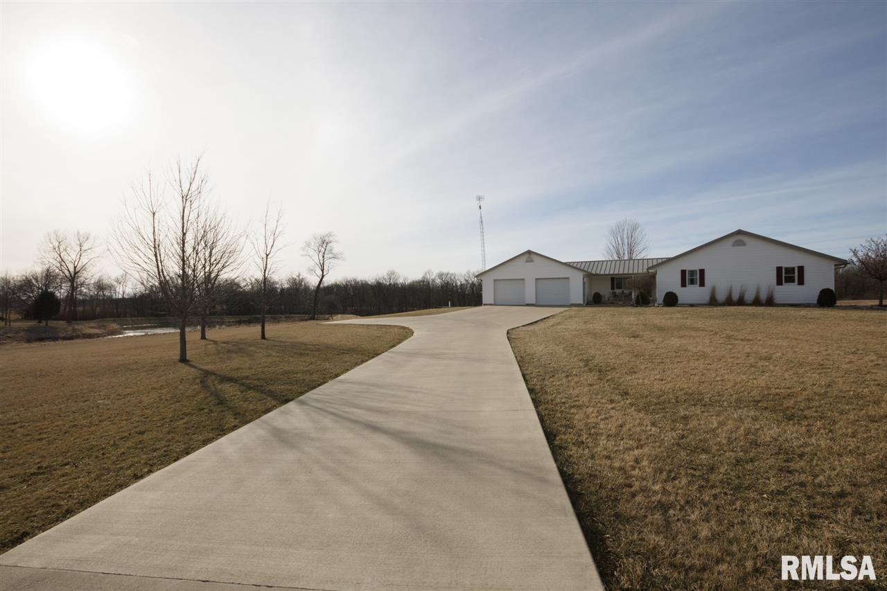 12281 Mennonite Church Road Pekin, IL 61554 - Photo 3 of 29
