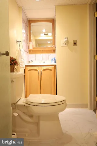 a view of utility room