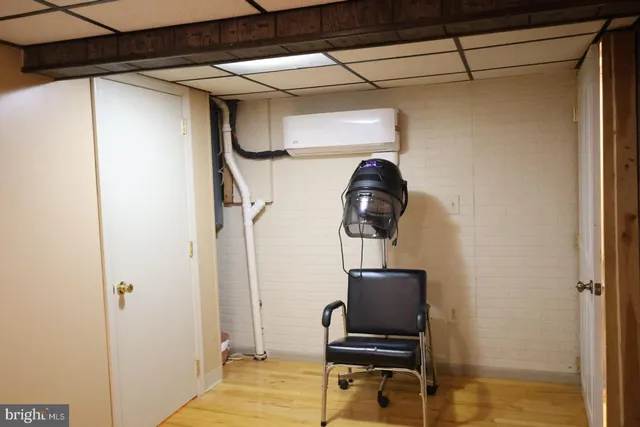 a view of a back yard