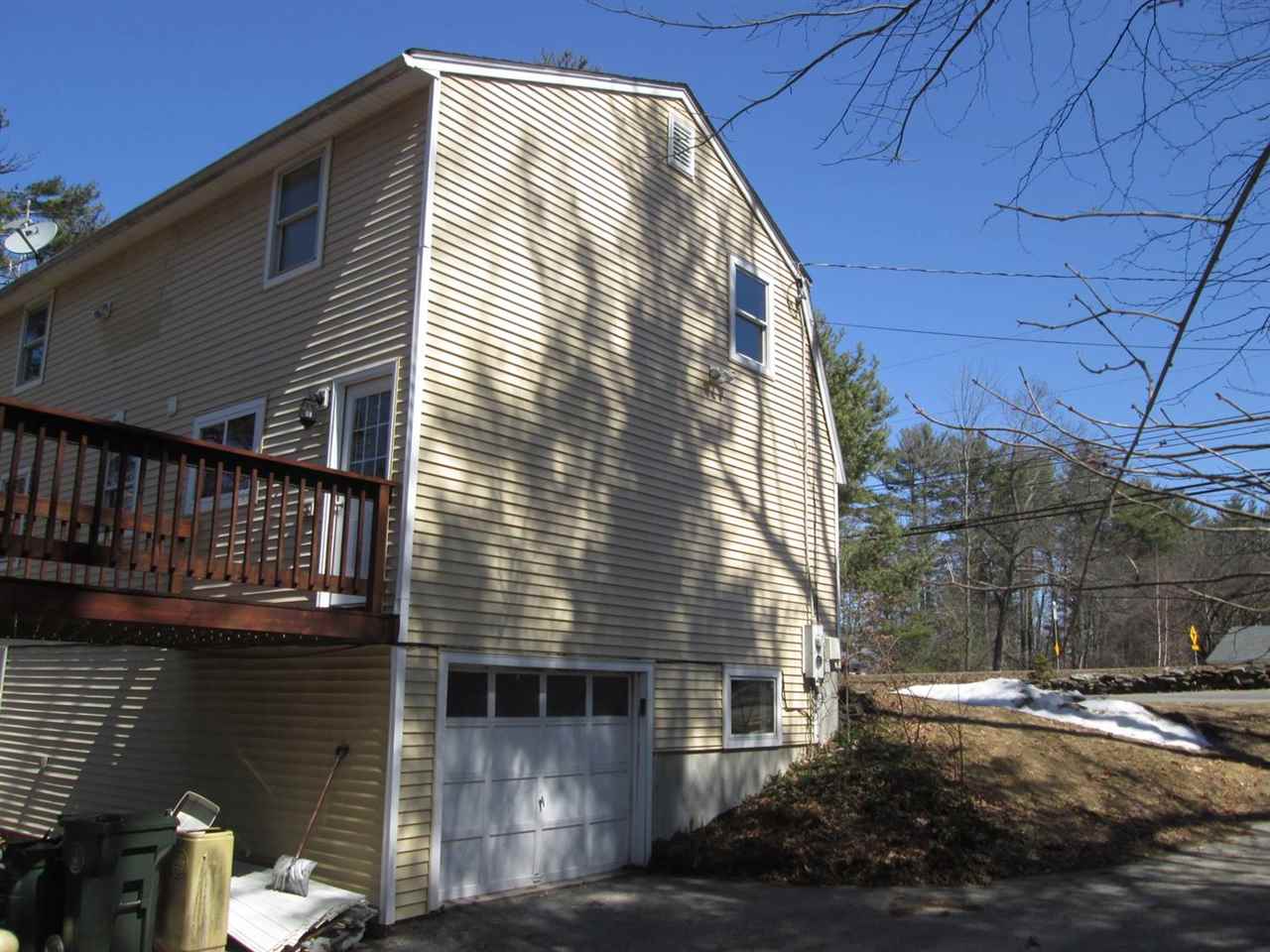 123 Rockingham Road Londonderry, NH 03053 - Photo 23 of 27