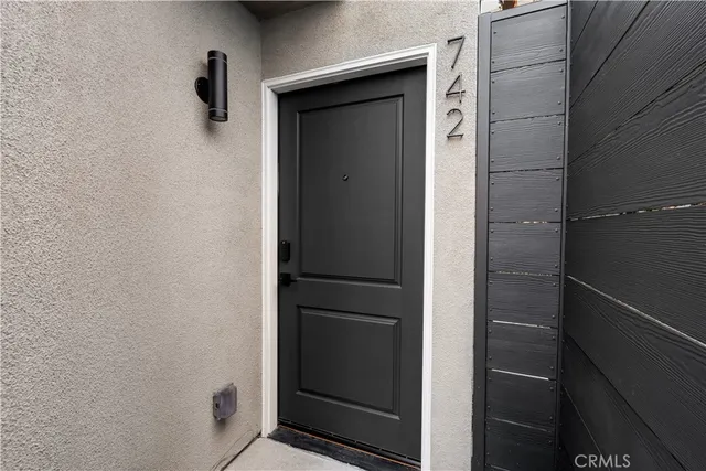 a view of walk in closet