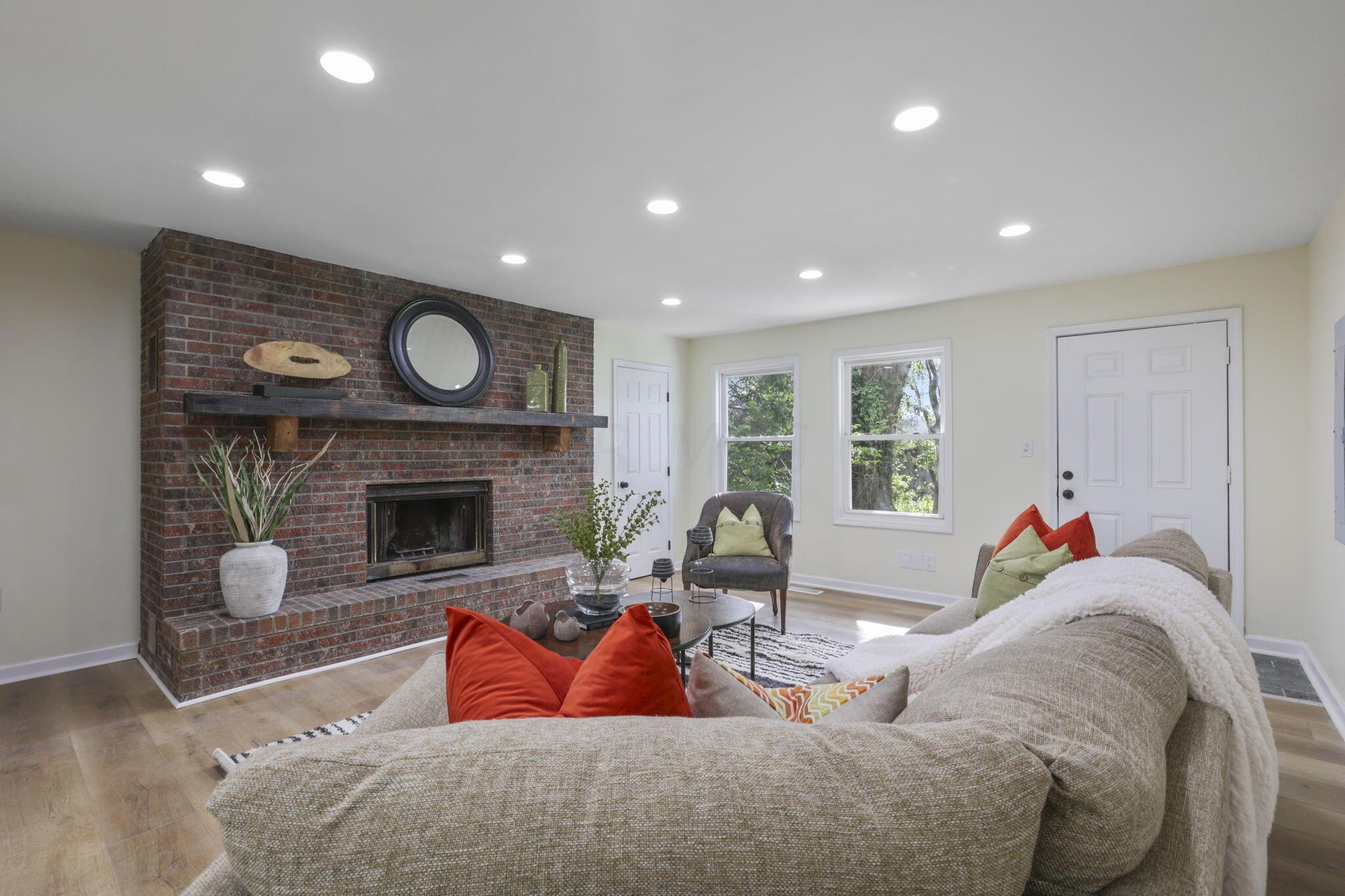 1121 Shady Lane Road Columbus, OH 43227 - Photo 24 of 55 30-web-or-mls-0V3A0465