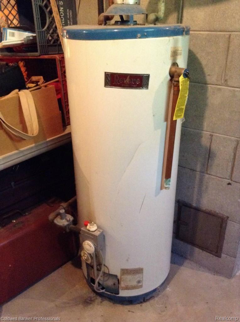 1037 Turrill Road Lapeer, MI 48446 - Photo 29 of 38 water heater.jpg