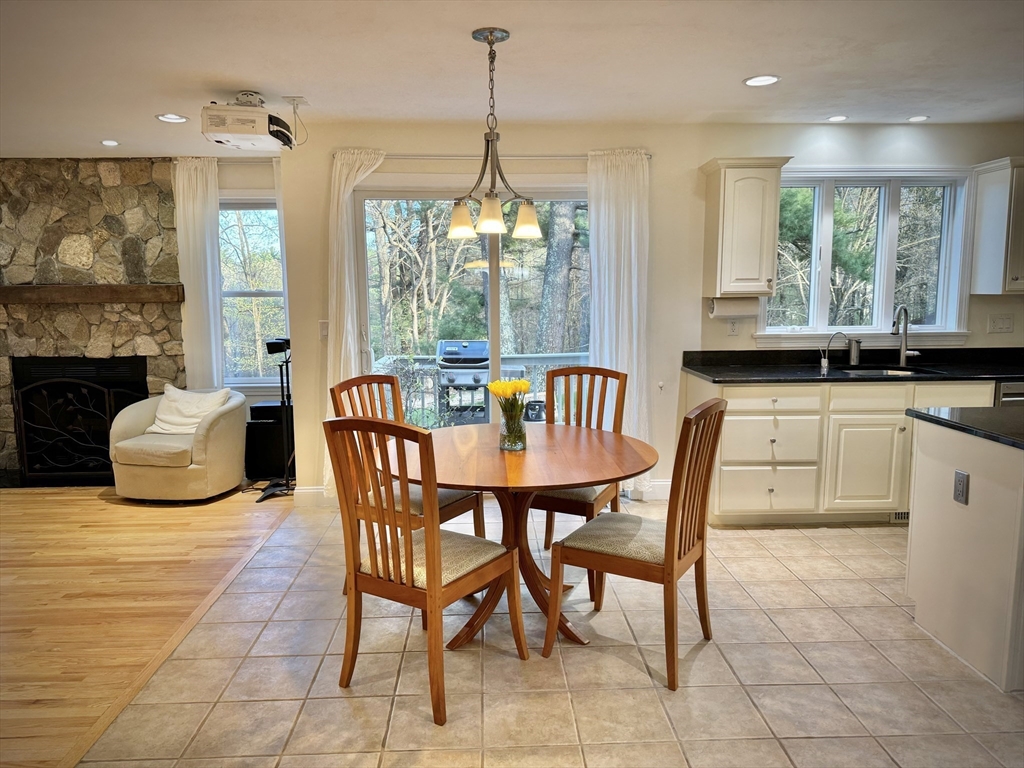 74 Patten Road Westford, MA 01886 - Photo 6 of 40 Gallery Image 6