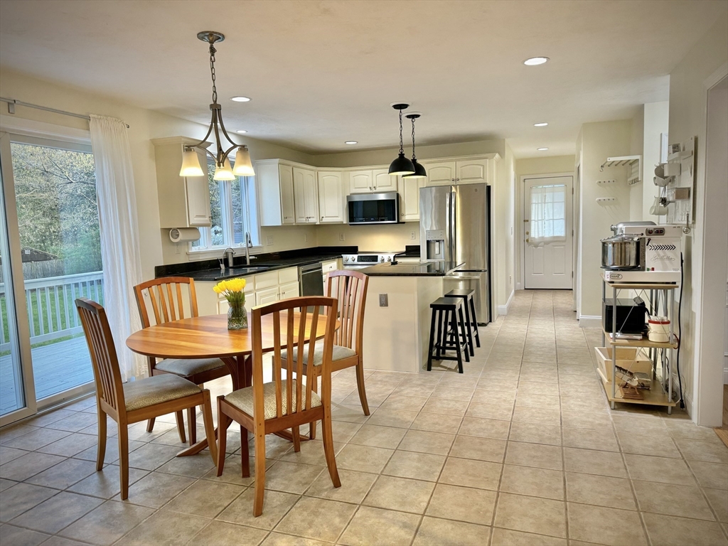74 Patten Road Westford, MA 01886 - Photo 8 of 40 Gallery Image 8