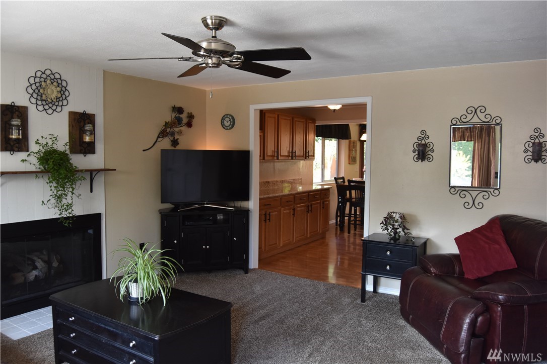 729 216th Street Southwest Bothell, WA 98021 - Photo 3 of 25