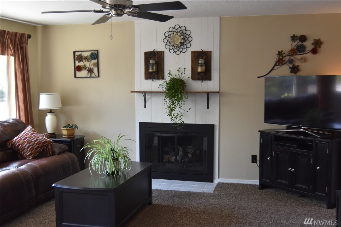 729 216th Street Southwest Bothell, WA 98021 - Photo 4 of 25