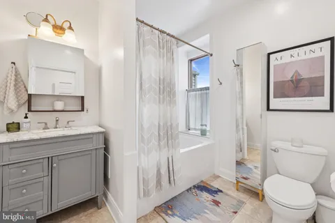 $825,000 | 2304 1st Street Northwest, Unit 1, Washington, DC 20001