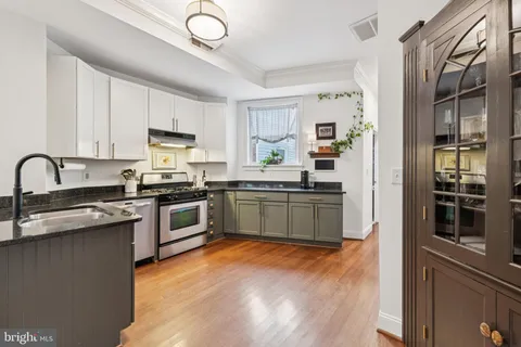 $825,000 | 2304 1st Street Northwest, Unit 1, Washington, DC 20001