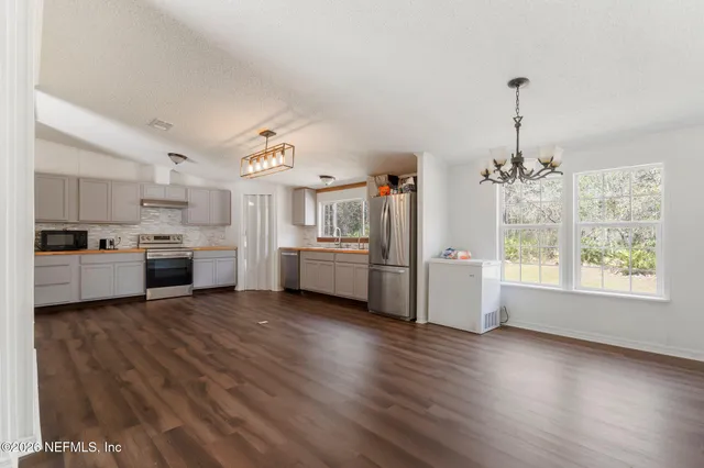 $350,000 | 4990 Laurel Street, Middleburg, FL 32068