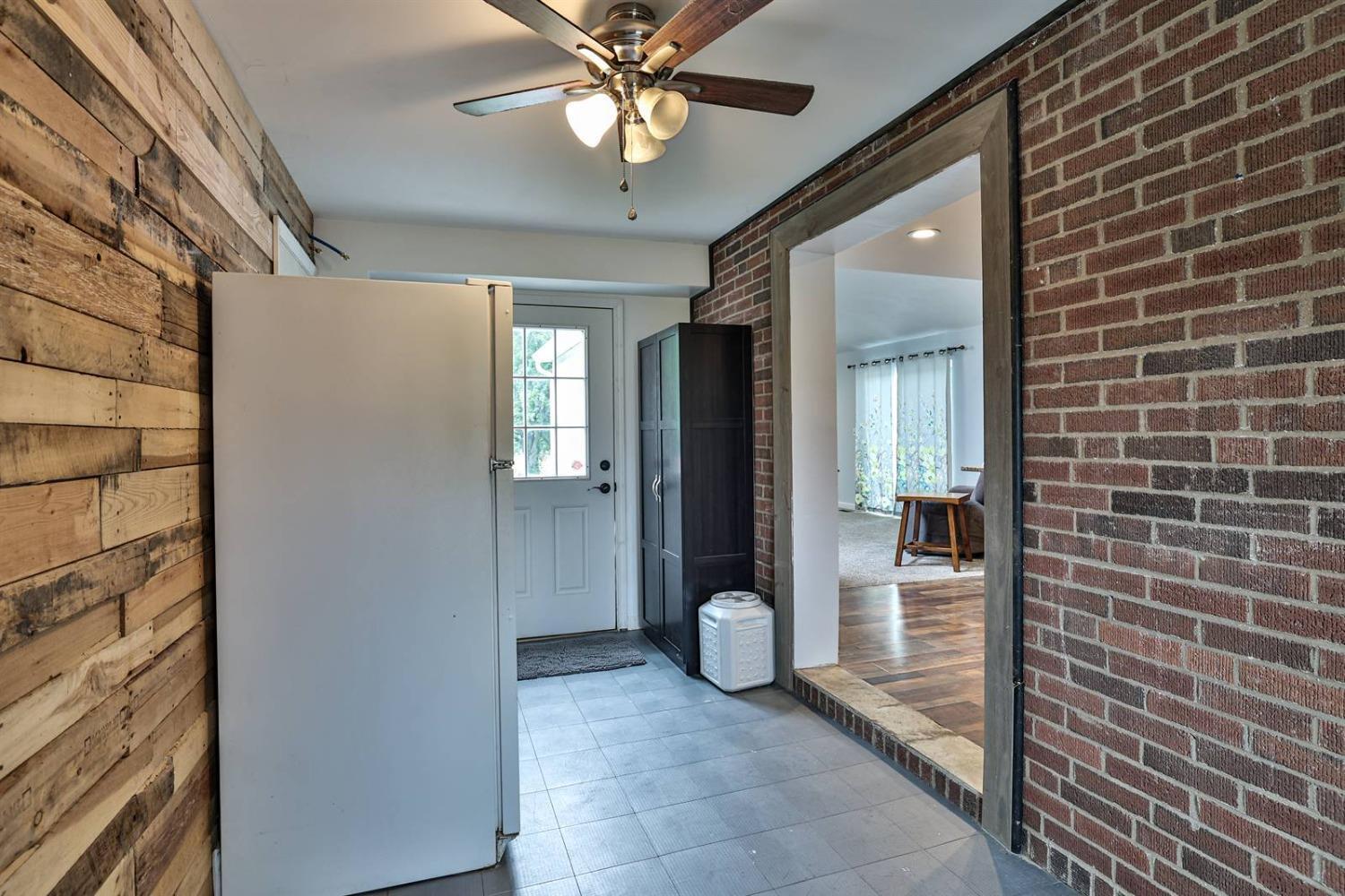 2395 Springdale Road Cincinnati, OH 45231 - Photo 37 of 50 Gallery Image 37