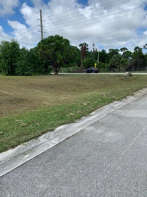 322 Northwest Baker Road Stuart, FL 34994 - Photo 2 of 5 IMG_1321