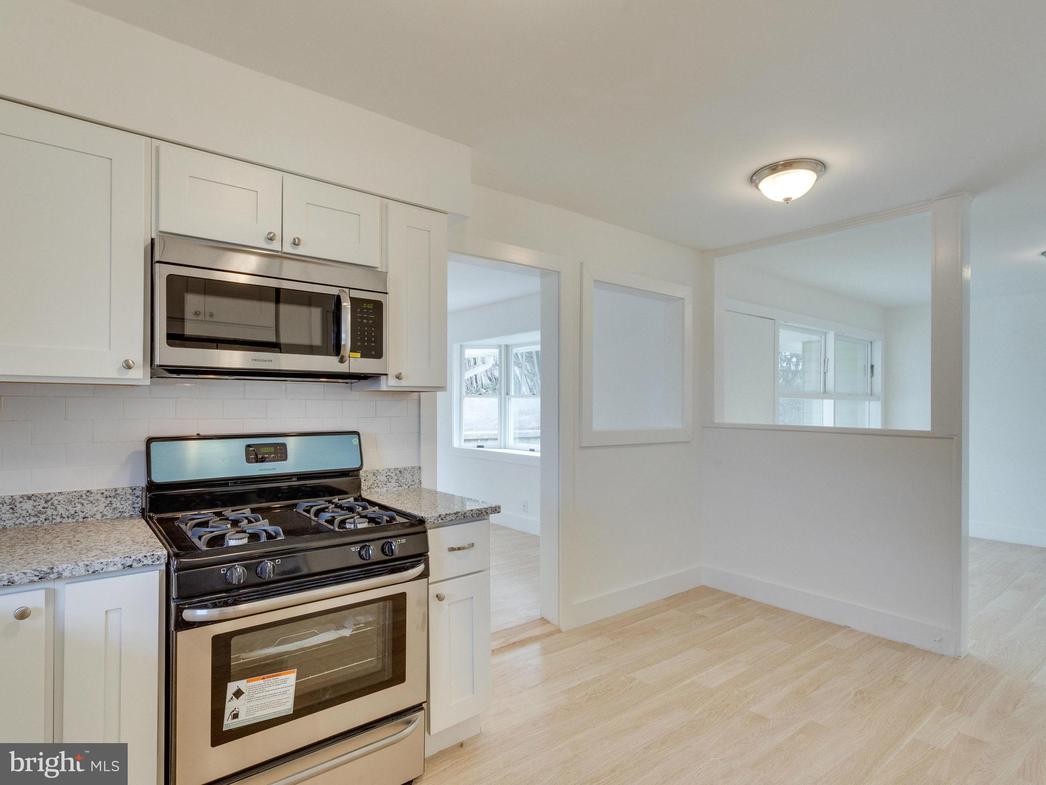 5611 Decatur Place Hyattsville, MD 20781 - Photo 13 of 24 Kitchen