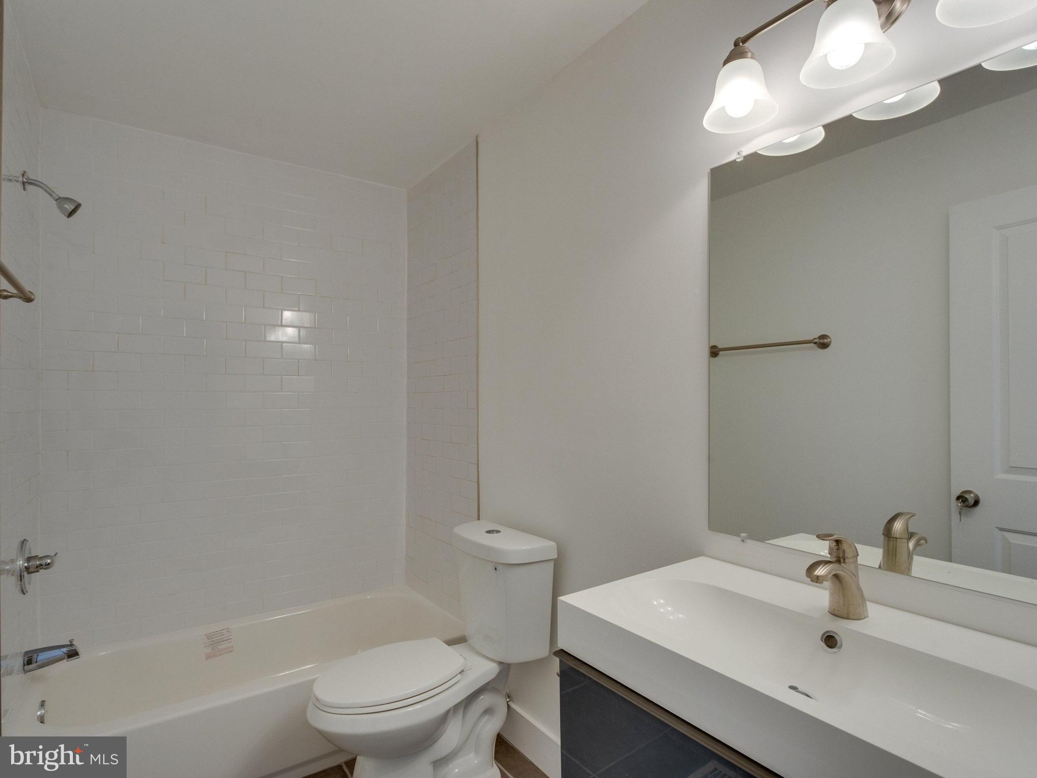 5611 Decatur Place Hyattsville, MD 20781 - Photo 17 of 24 Bath
