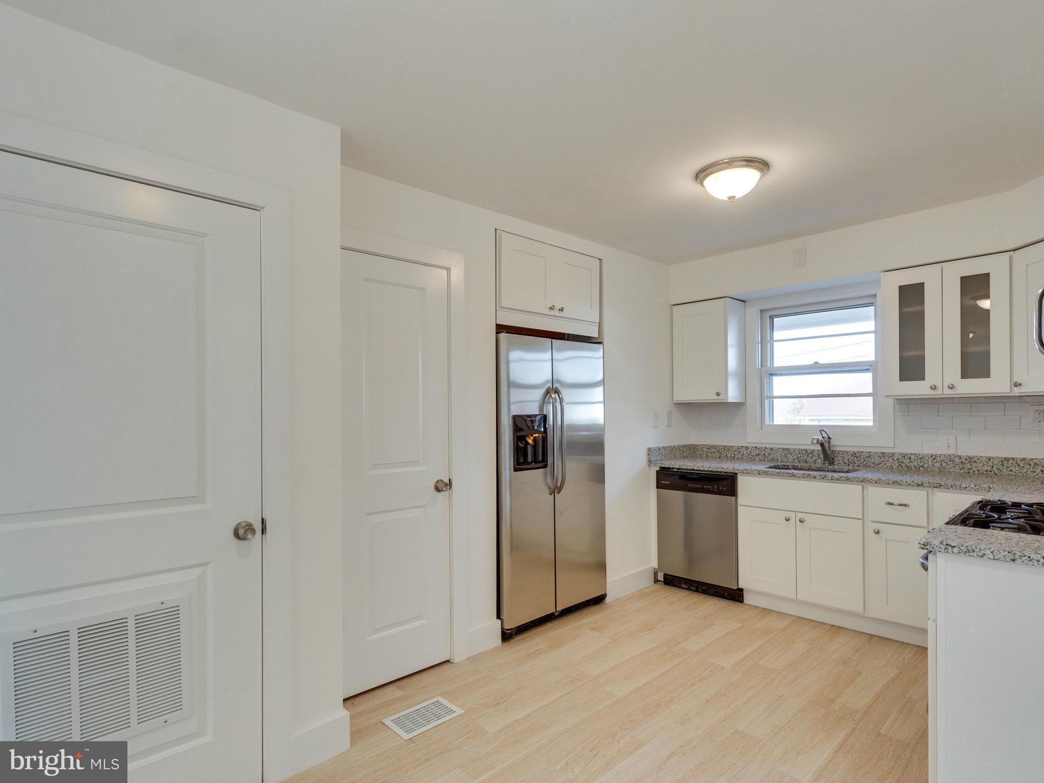 5611 Decatur Place Hyattsville, MD 20781 - Photo 9 of 24 Kitchen