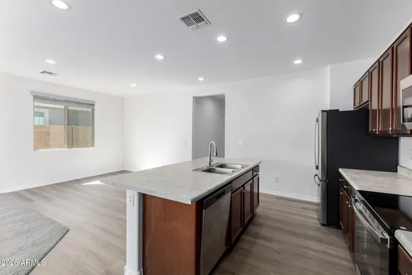 $440,000 | 7639 West Riverside Avenue, Phoenix, AZ 85043