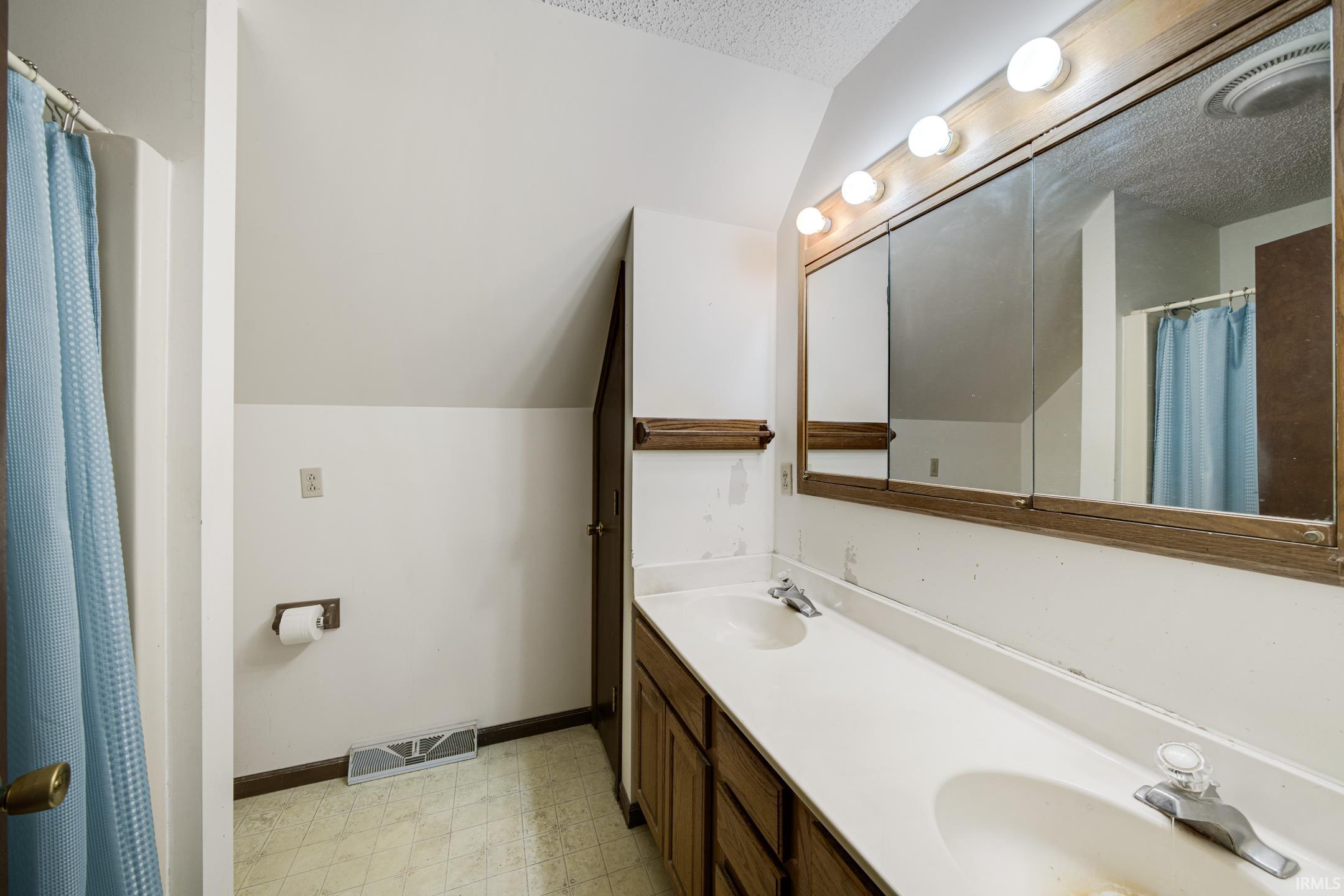 71271 Spruce Road Walkerton, IN 46574 - Photo 15 of 23