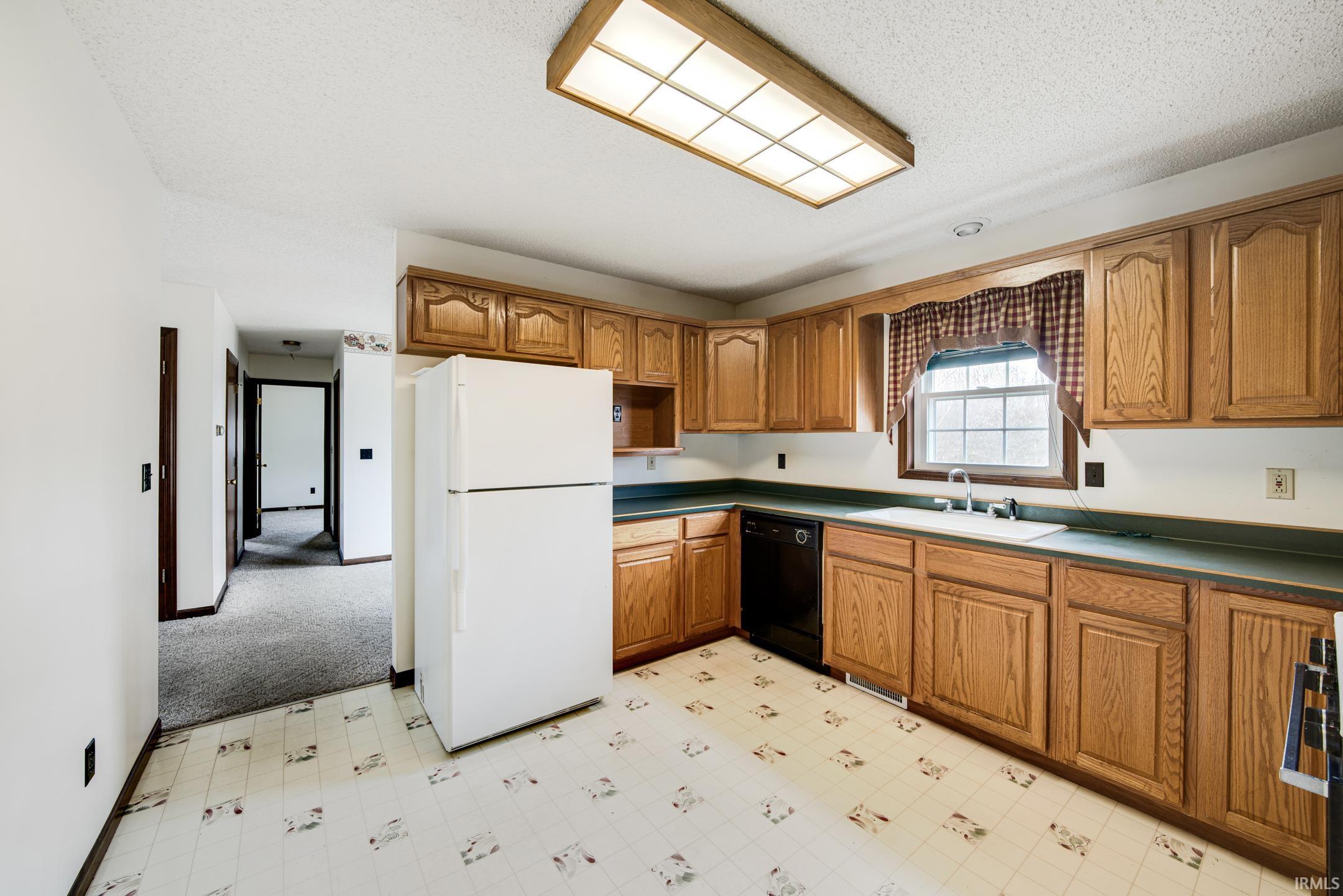 71271 Spruce Road Walkerton, IN 46574 - Photo 5 of 23