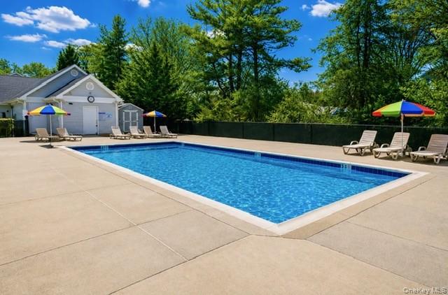 39 Merrimack Road Smithtown, NY 11787 - Photo 6 of 12 Gated Community Pool