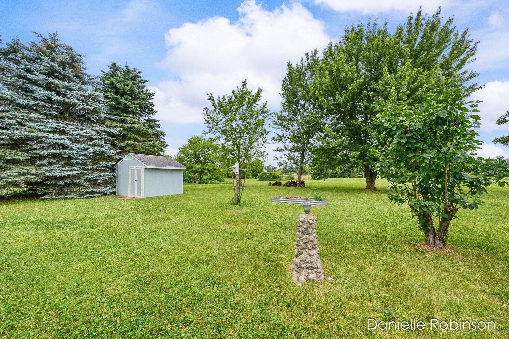 6829 12 Mile Road Northeast Rockford, MI 49341 - Photo 55 of 70 56-WM682912mile-20