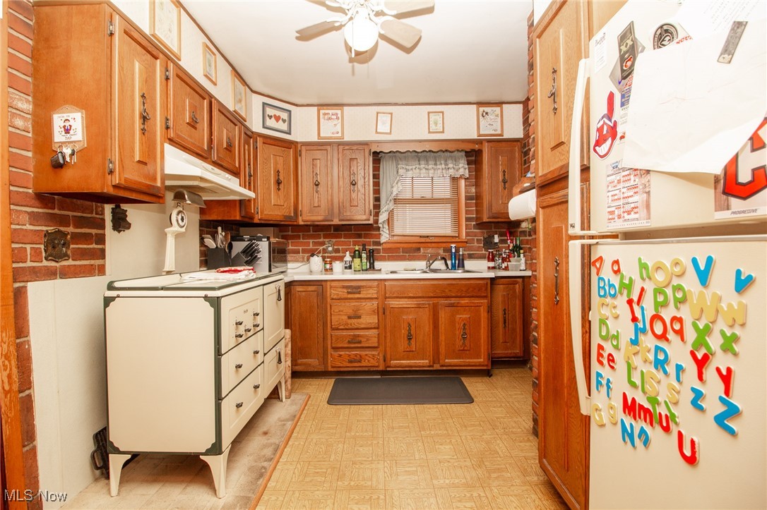 112 Churchill Road Girard, OH 44420 - Photo 13 of 39 Gallery Image 13