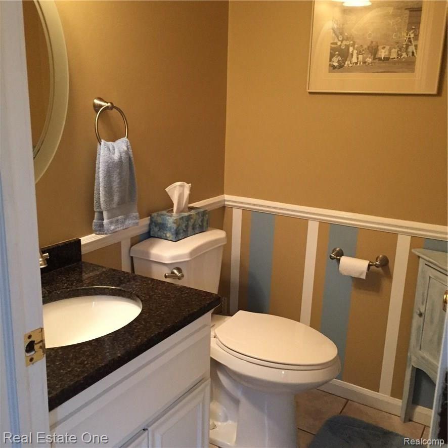 9975 Ellis Road Clarkston, MI 48348 - Photo 25 of 38 1/2 BATH