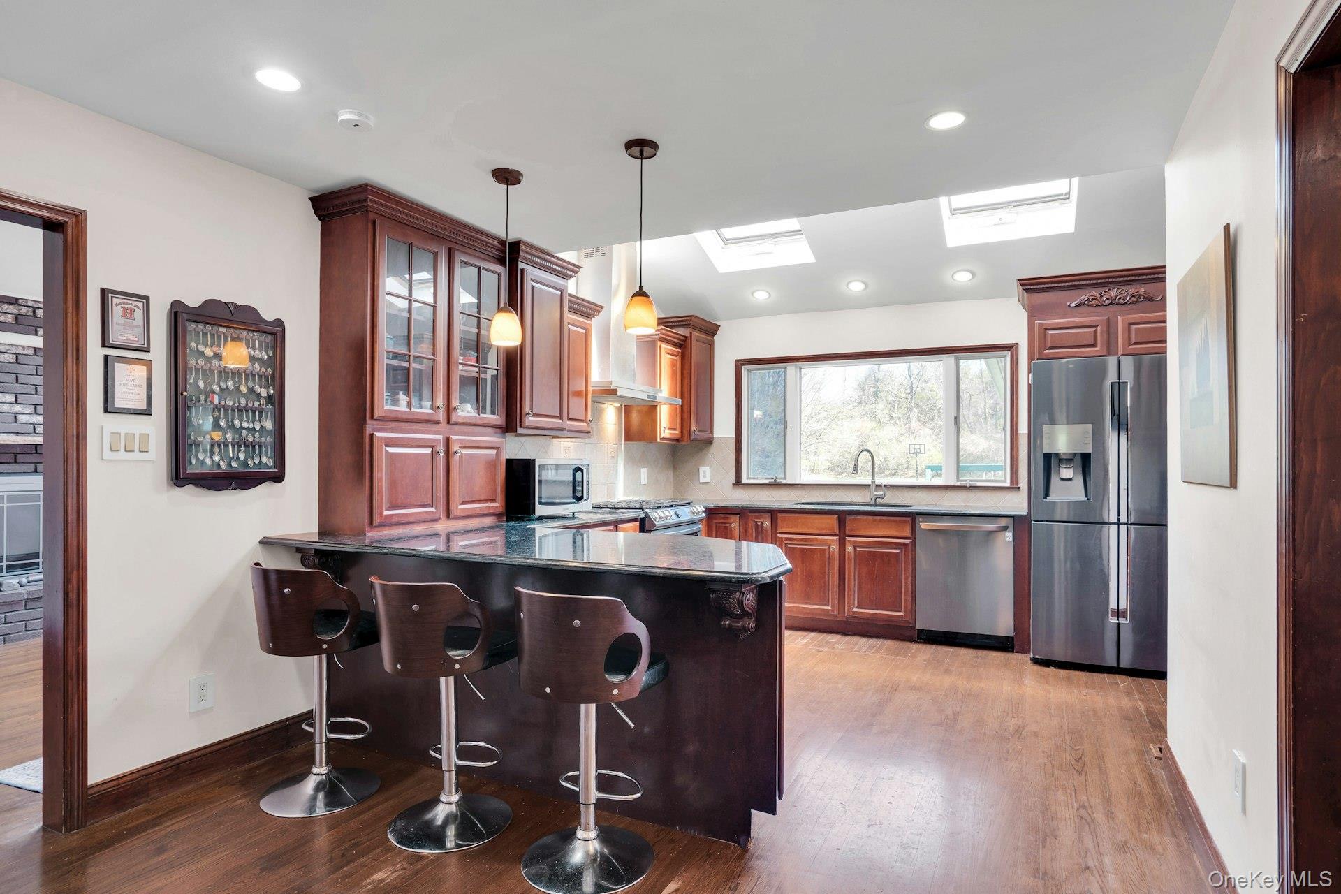 12 Bagatelle Road Dix Hills, NY 11746 - Photo 14 of 48