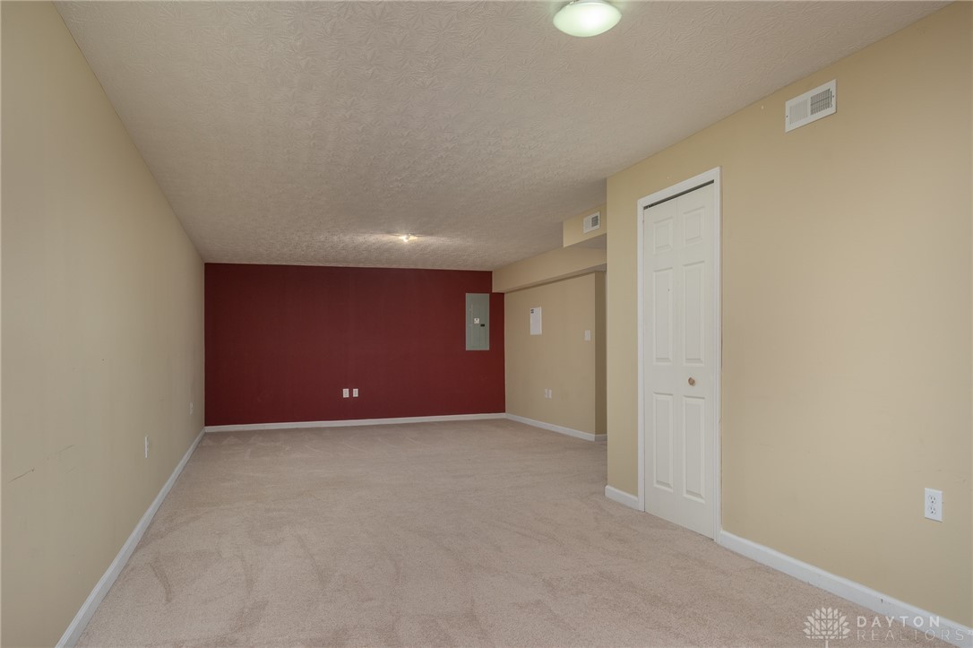 1883 Spring Ridge Court Xenia, OH 45385 - Photo 34 of 40