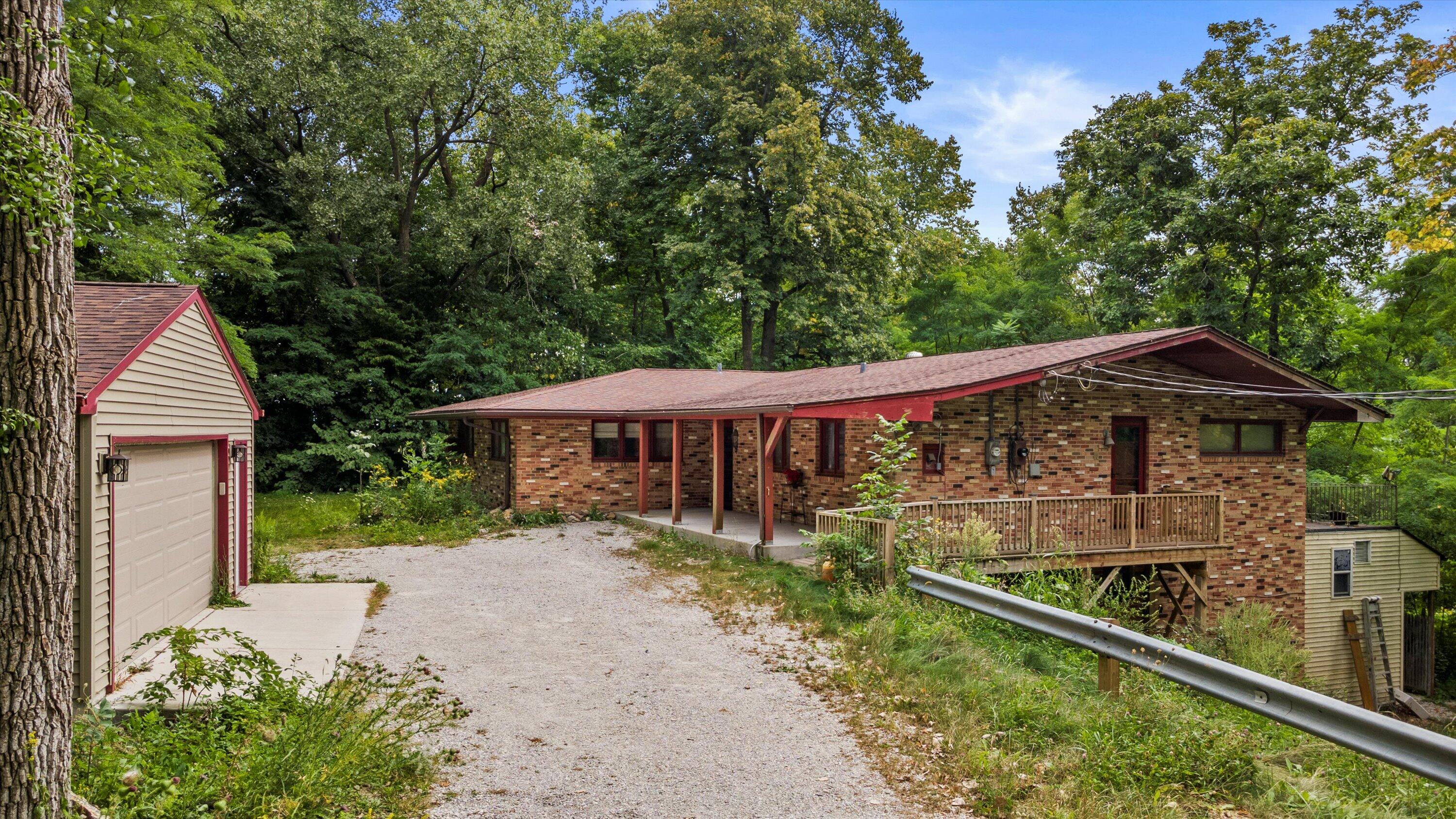 1701 Heather Lane Caledonia, WI 53402 - Photo 12 of 59 15-DJI_0805