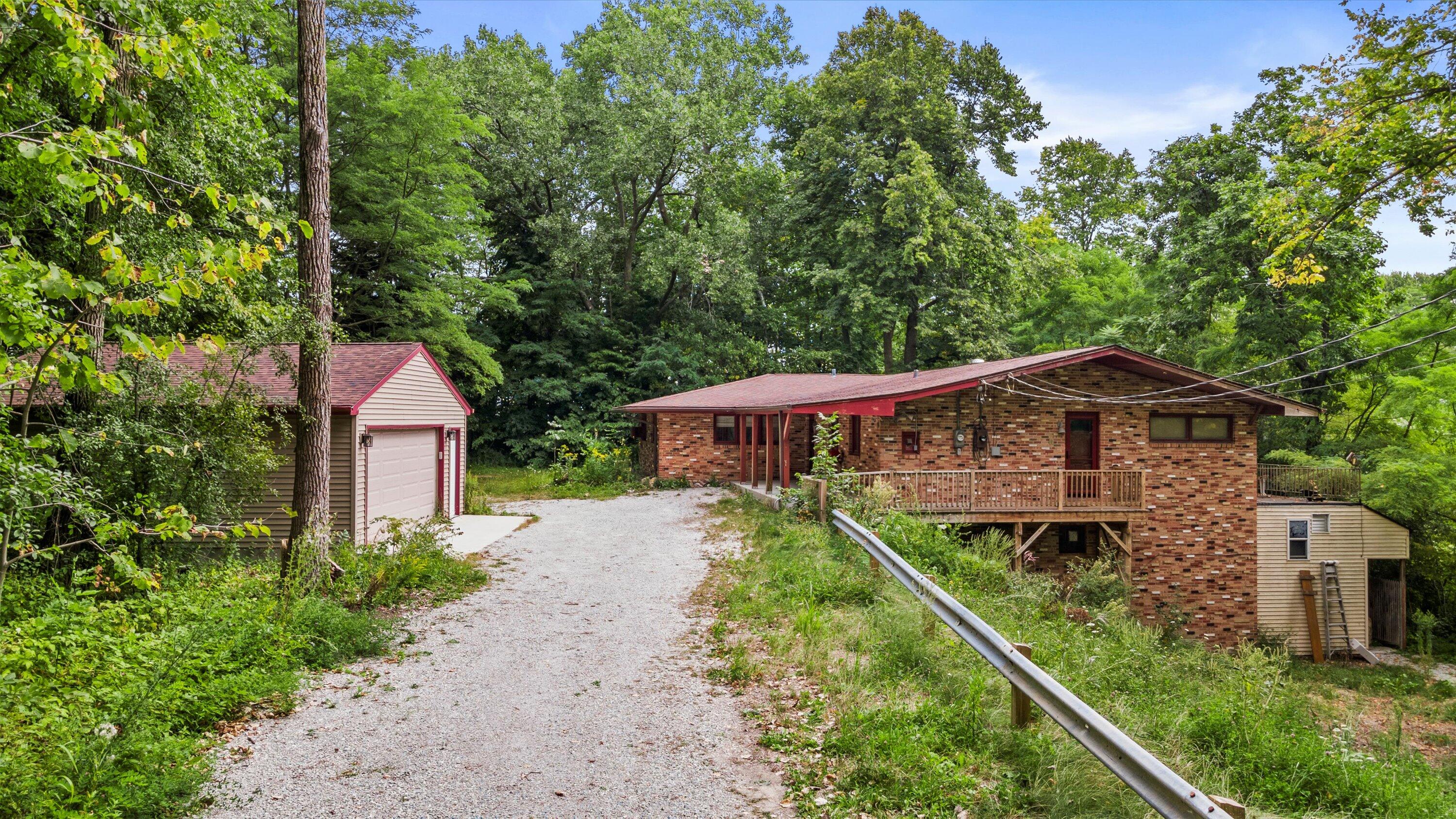 1701 Heather Lane Caledonia, WI 53402 - Photo 17 of 59 16-DJI_0808