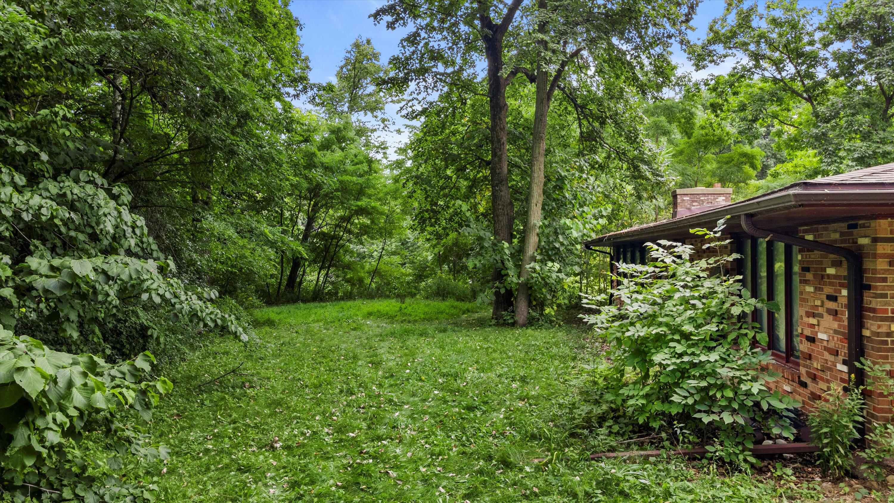 1701 Heather Lane Caledonia, WI 53402 - Photo 19 of 59 08-DJI_0761