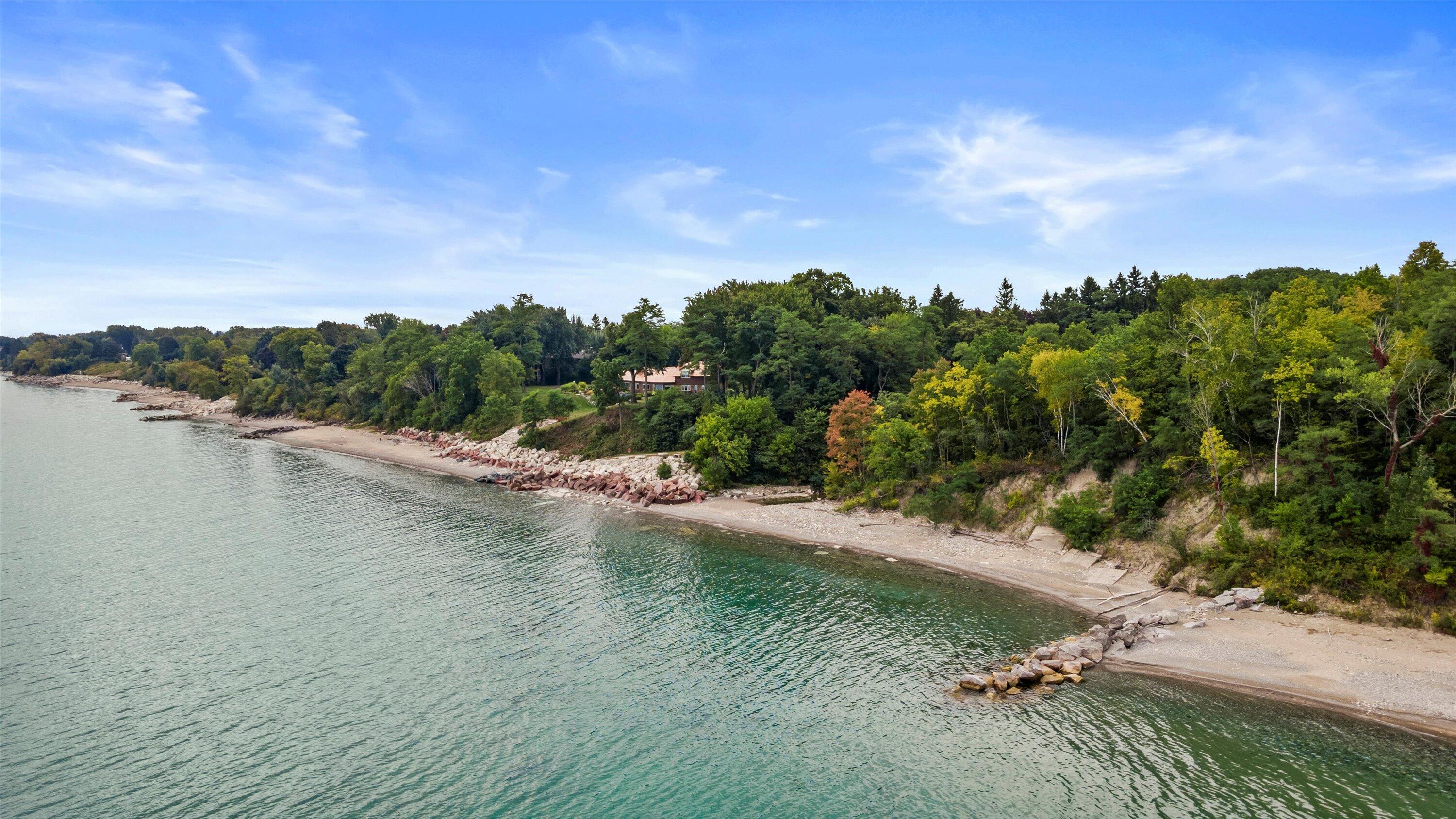 1701 Heather Lane Caledonia, WI 53402 - Photo 2 of 59 03-DJI_0727