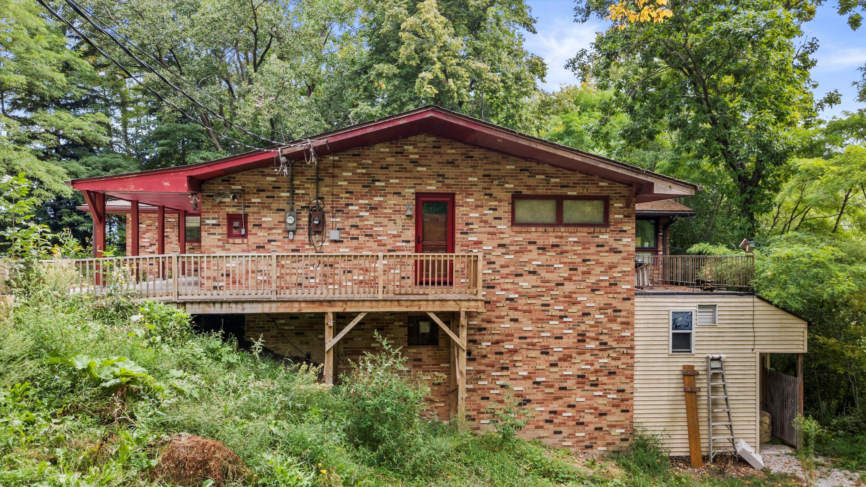 1701 Heather Lane Caledonia, WI 53402 - Photo 21 of 59 17-DJI_0811