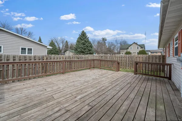 $235,000 | 21 10th Avenue Northeast, Elbow Lake, MN 56531