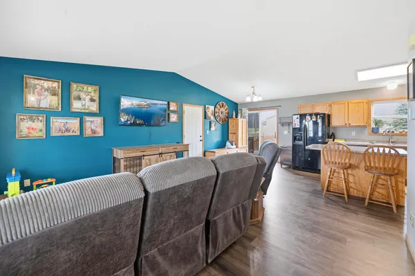 $235,000 | 21 10th Avenue Northeast, Elbow Lake, MN 56531
