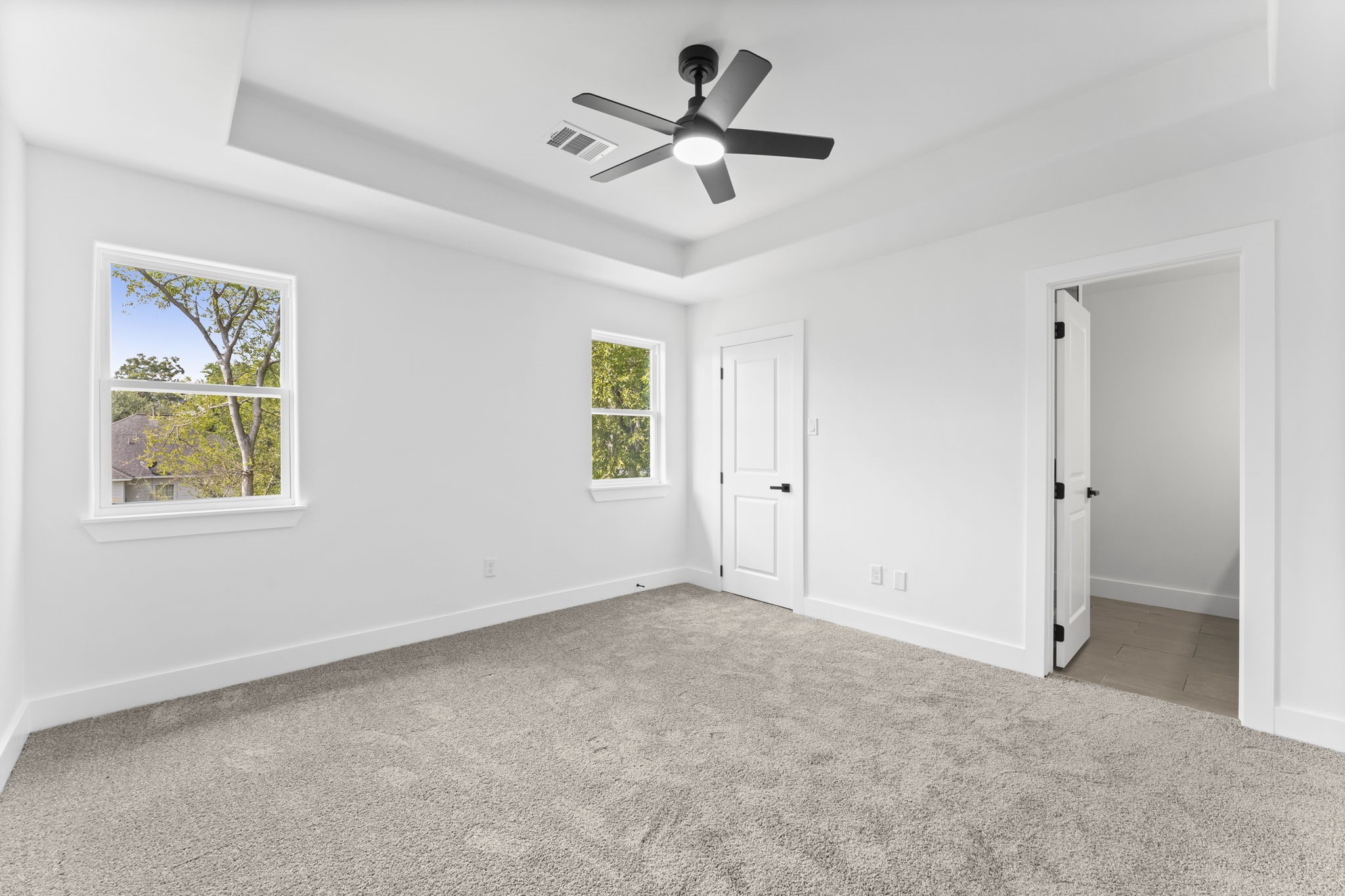 8205 Carver Road Houston, TX 77088 - Photo 16 of 37 a view of room with a ceiling fan