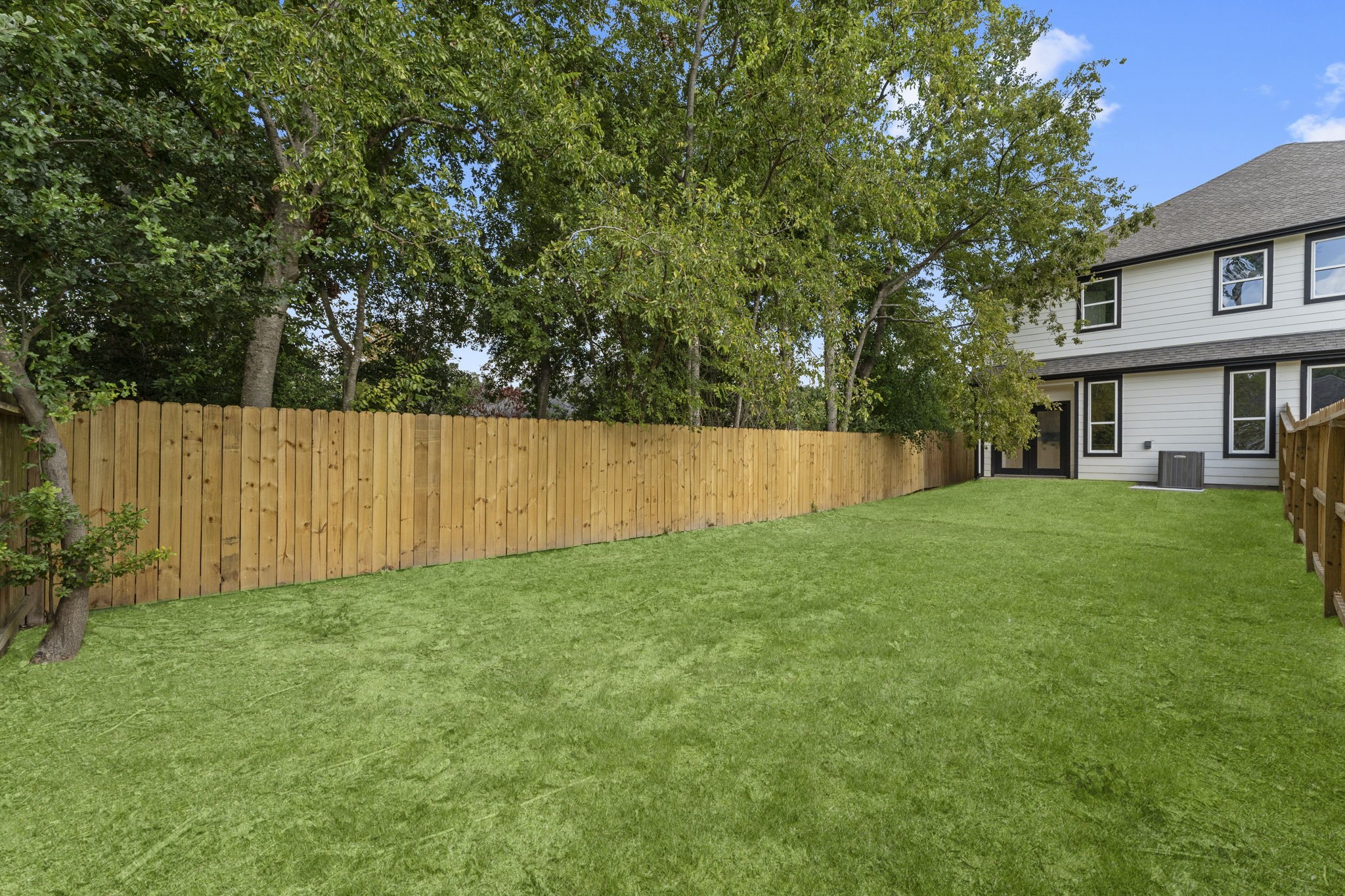 8205 Carver Road Houston, TX 77088 - Photo 30 of 37 a view of backyard with green space