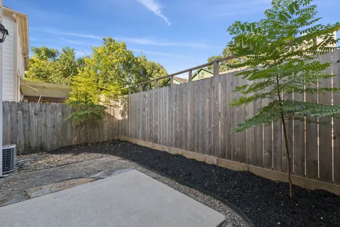 $465,000 | 4916 Travis Street, Houston, TX 77004