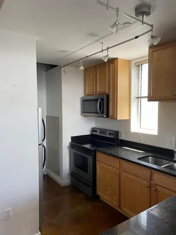 $1,750 | 420 North Adams Street, Unit 501, Tallahassee, FL 32301