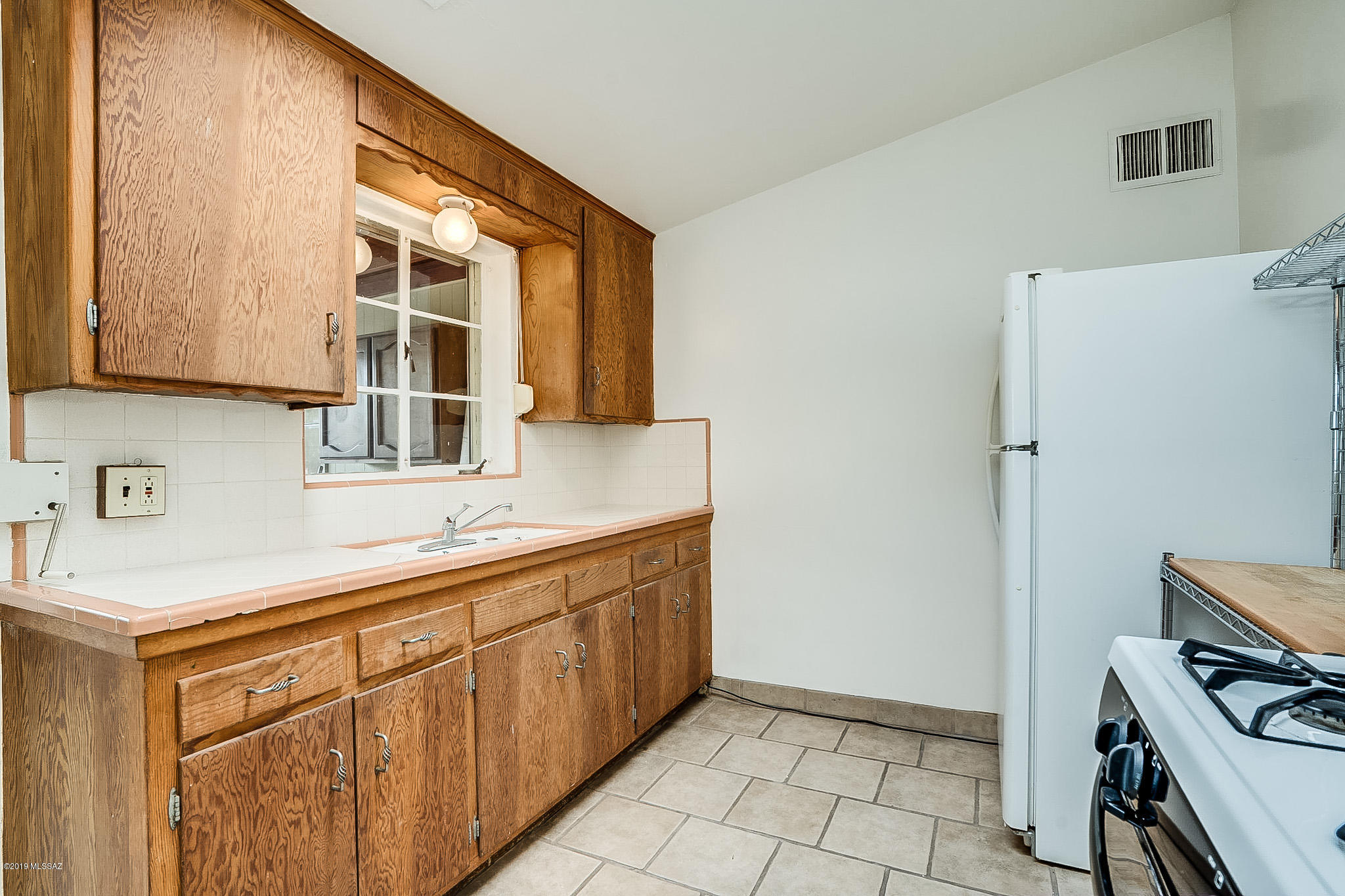 4143 East Spring Street Tucson, AZ 85712 - Photo 11 of 30 Gallery Image 11