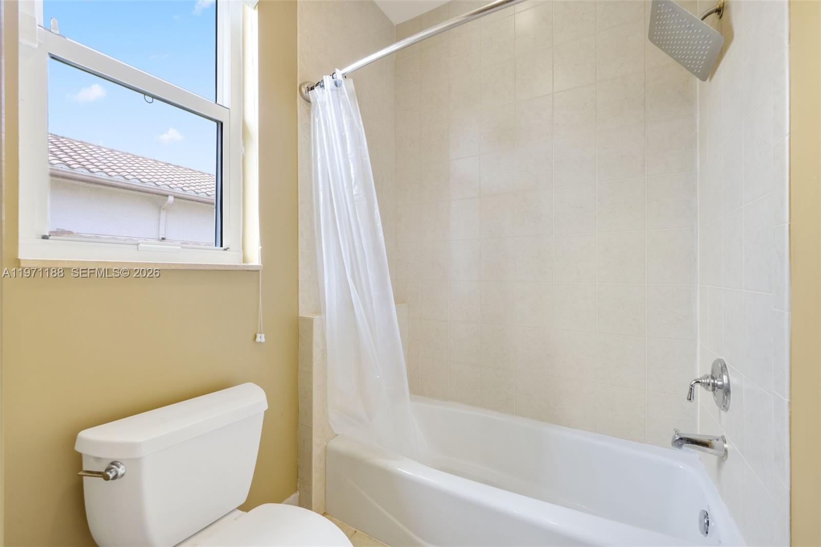 17642 Middlebrook Way Boca Raton, FL 33496 - Photo 45 of 71 2nd Floor - Bedroom #3 Bathroom