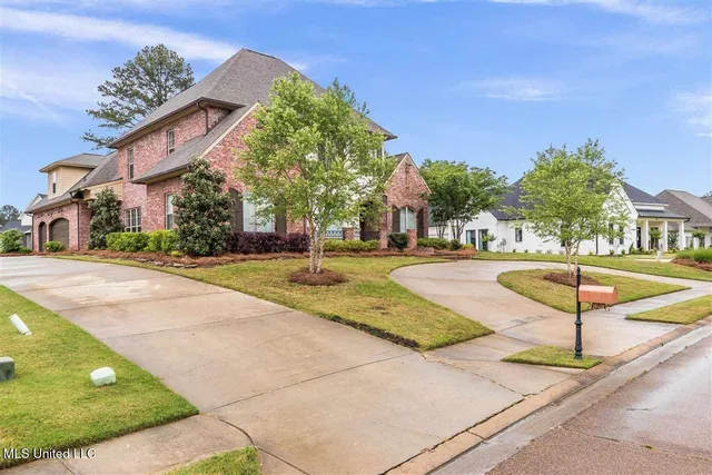 $699,000 | 116 Carrington Drive, Madison, MS 39110
