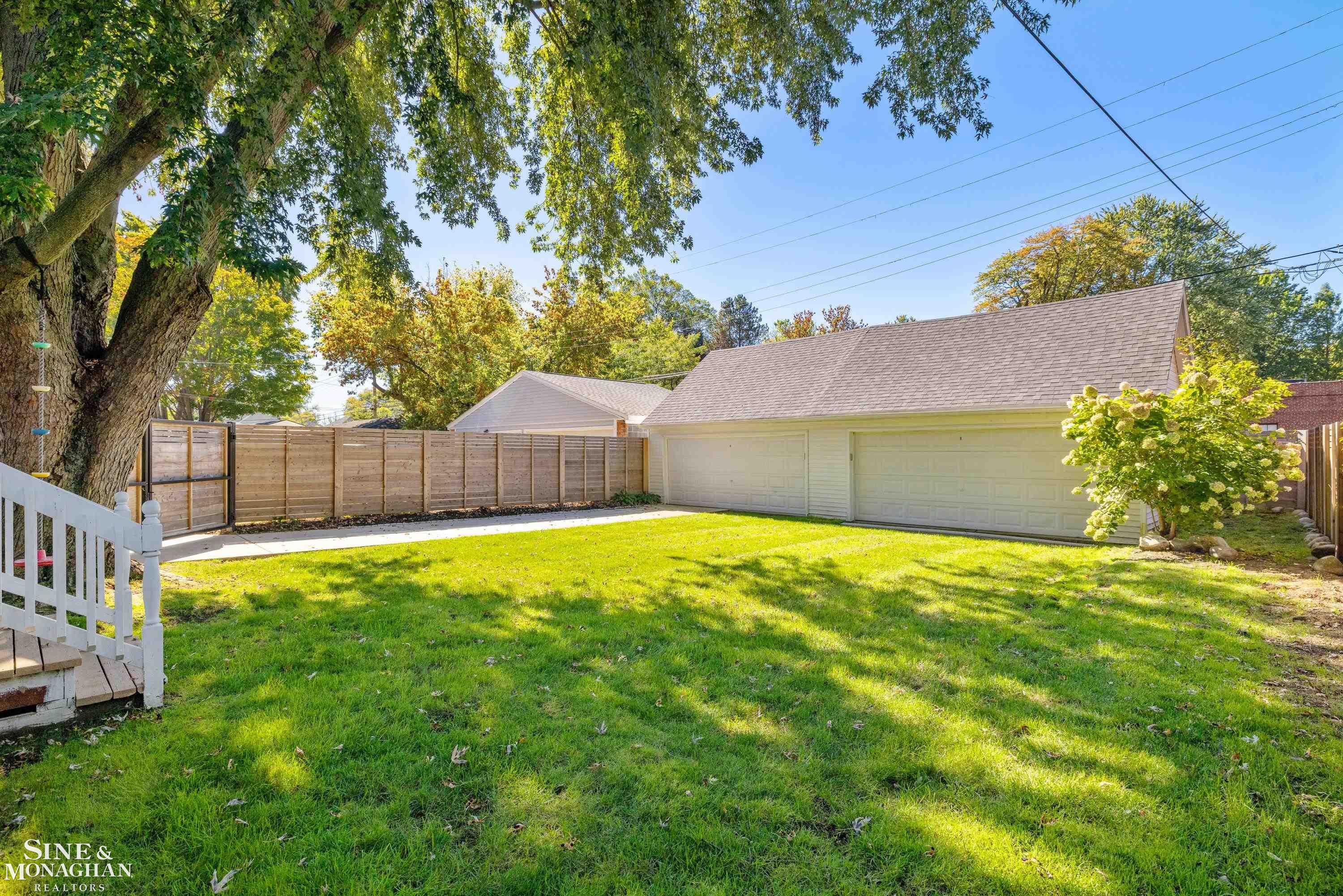 387 Neff Road Grosse Pointe, MI 48230 - Photo 46 of 59 50205717-C2FEE14C-6CF9-4AB7-834C-4206DF34F42A.JPG