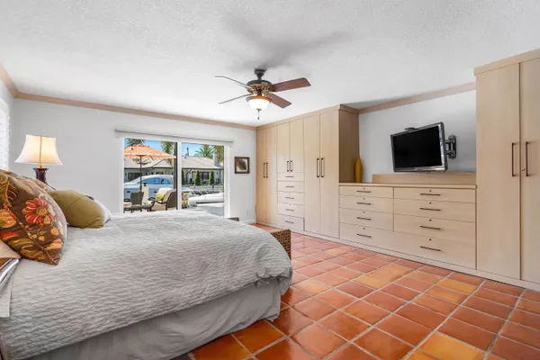 $5,900 | 2330 Northeast 48th Street, Lighthouse Point, FL 33064